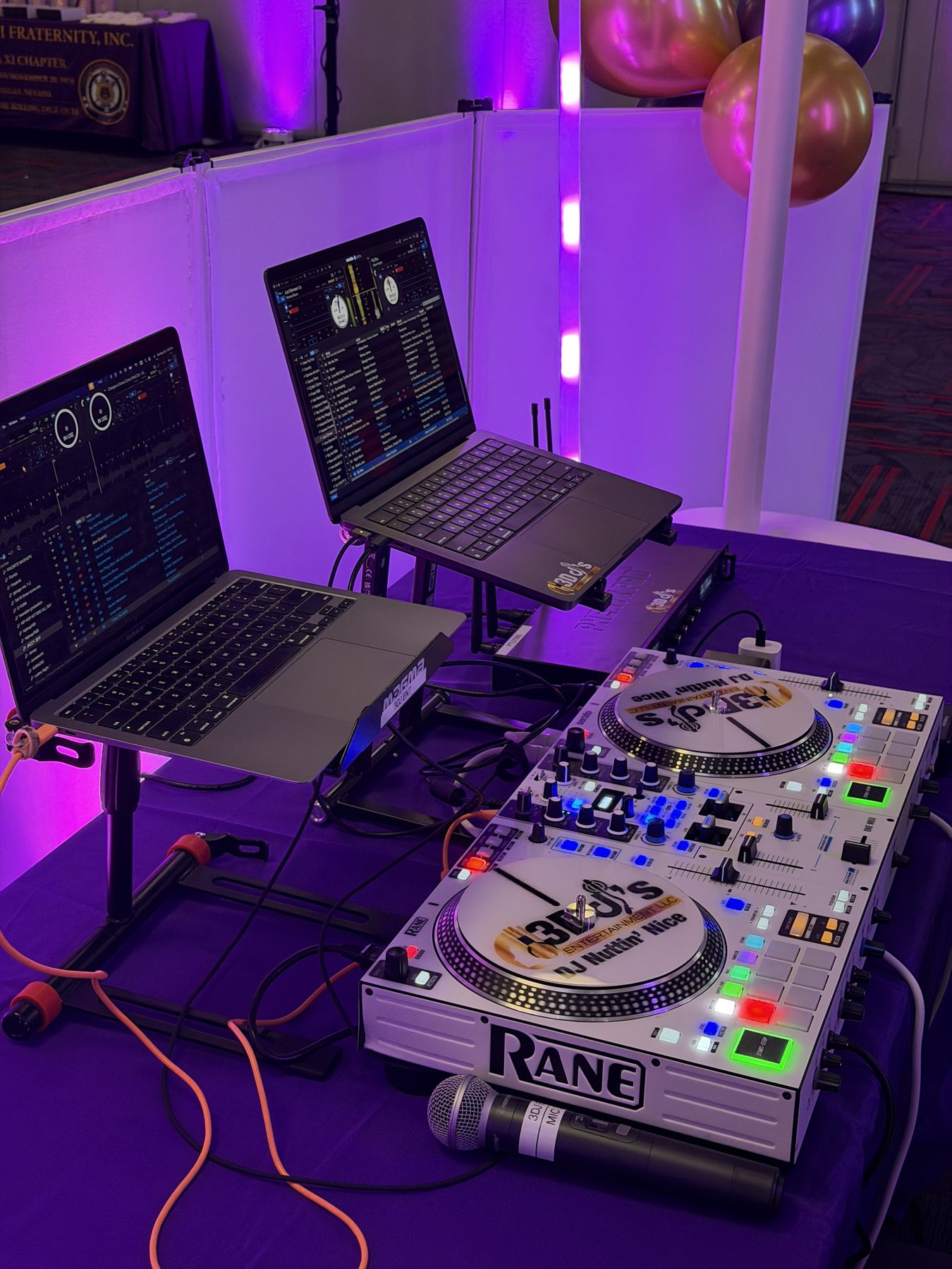 Rane DJ controller with custom 3D DJ's platter labels